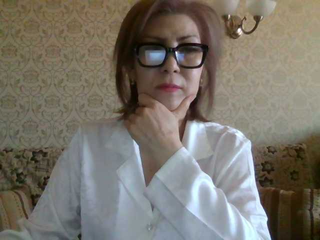 Elegant00Lady live cam on BongaCams