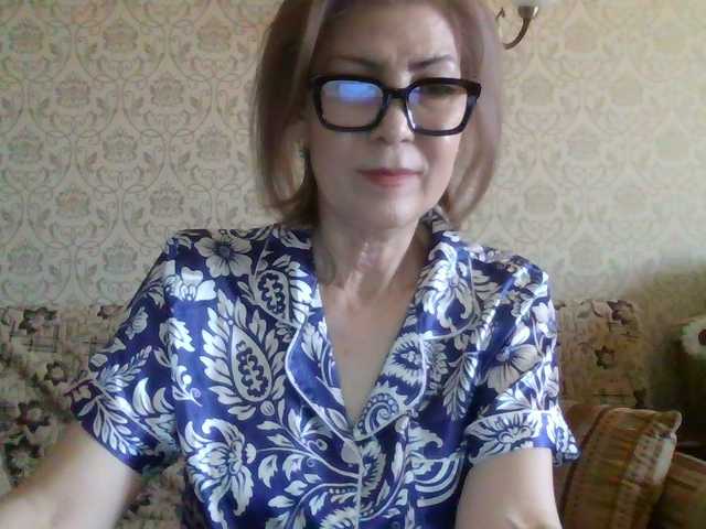Elegant00Lady live cam on BongaCams