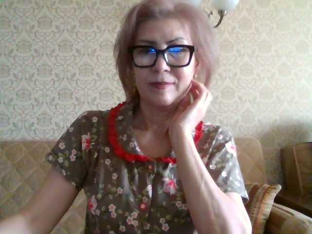 Elegant00Lady