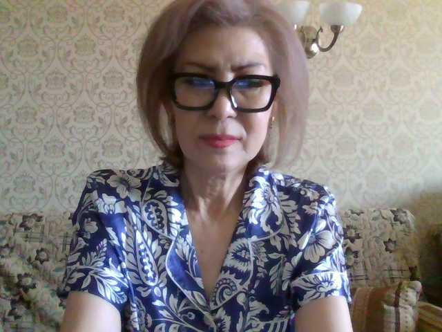 Elegant00Lady