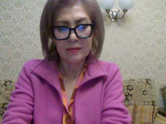 ElegantLady00 live cam preview