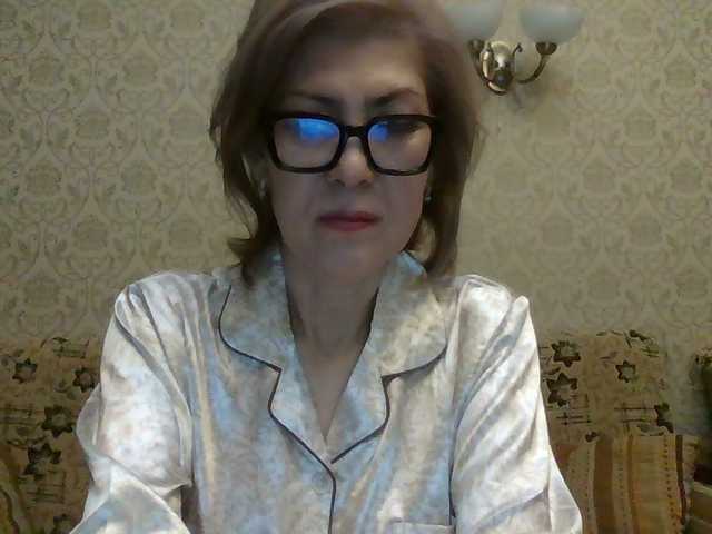 ElegantLady00 live cam preview