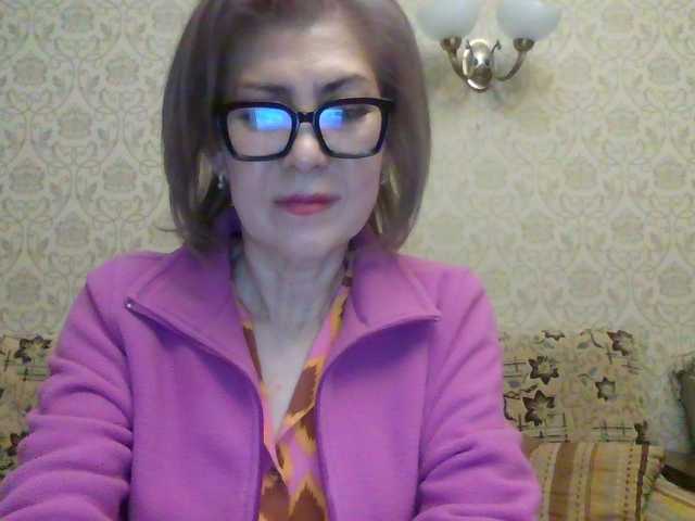 ElegantLady00 live cam preview