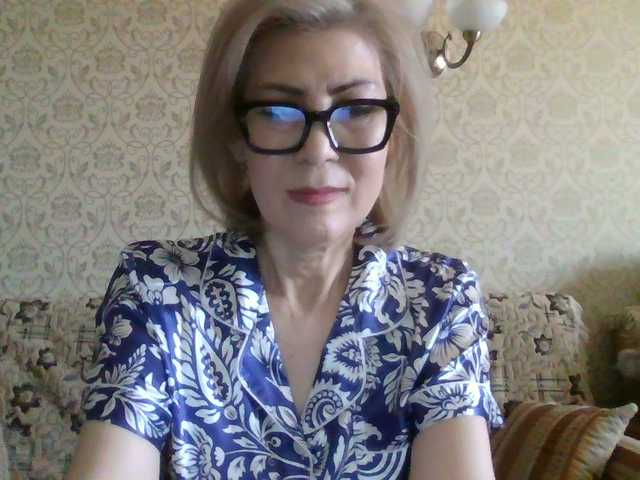 Elegant00Lady