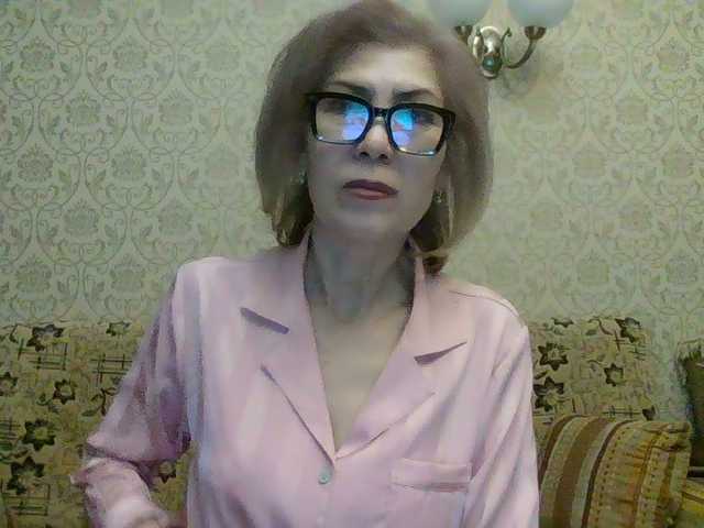 Elegant00Lady live cam on BongaCams