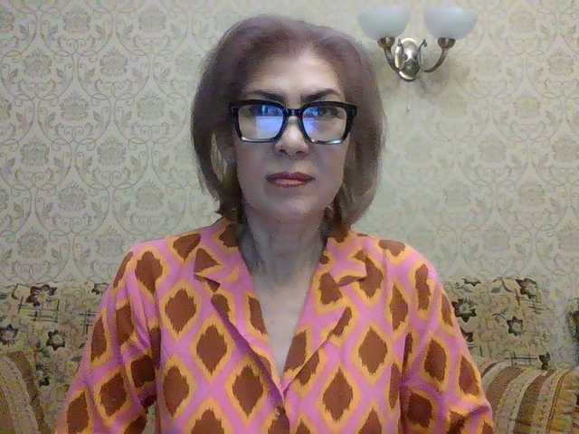 Elegant00Lady