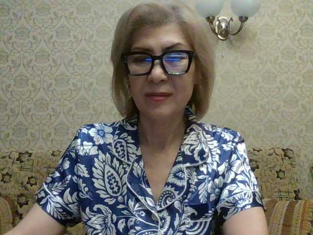 Elegant00Lady live cam on BongaCams