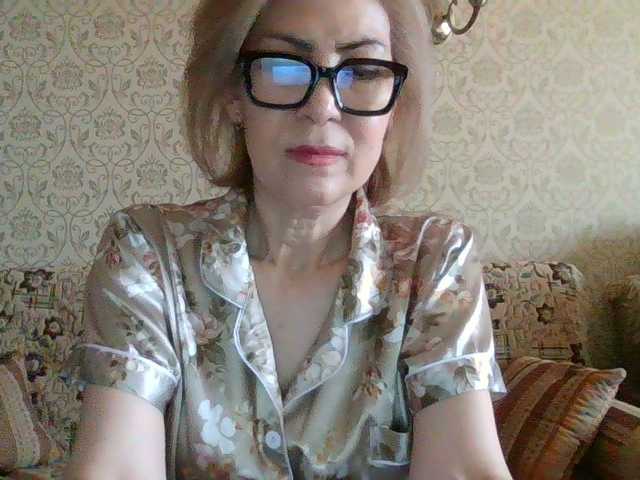 Elegant00Lady