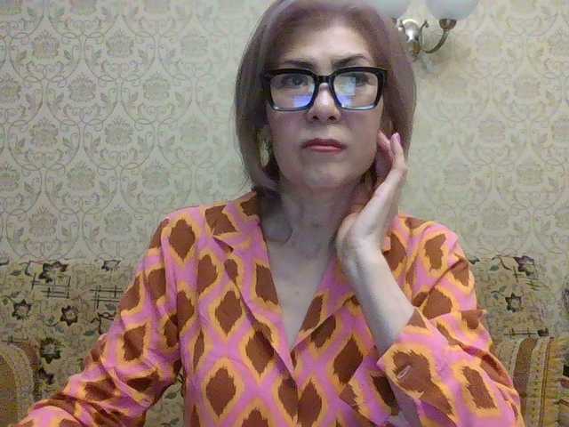 Elegant00Lady live cam on BongaCams