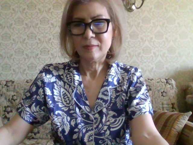 Elegant00Lady
