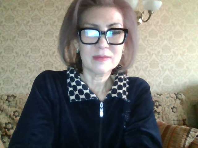 ElegantLady00 live cam preview