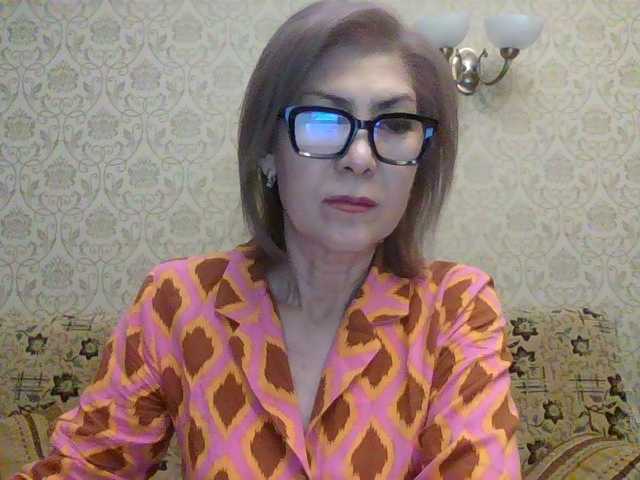 go to chat with ElegantLady00