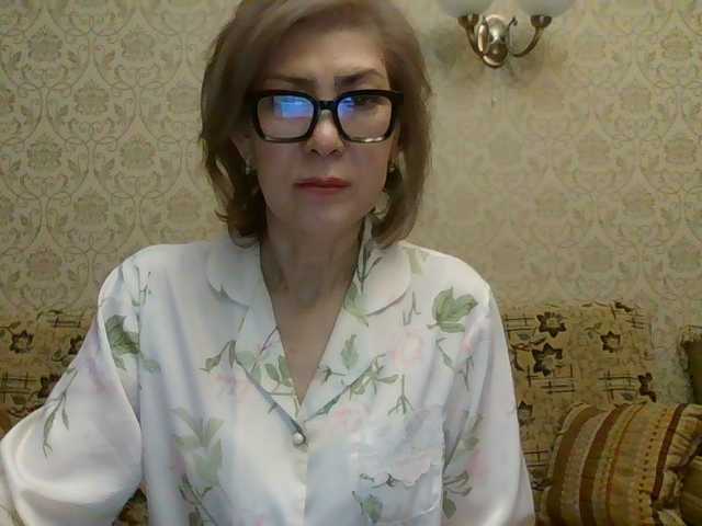 Elegant00Lady live cam on BongaCams