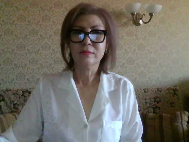 Elegant00Lady live cam on BongaCams