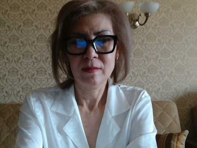 Elegant00Lady