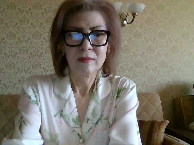 Elegant00Lady