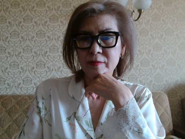 Elegant00Lady