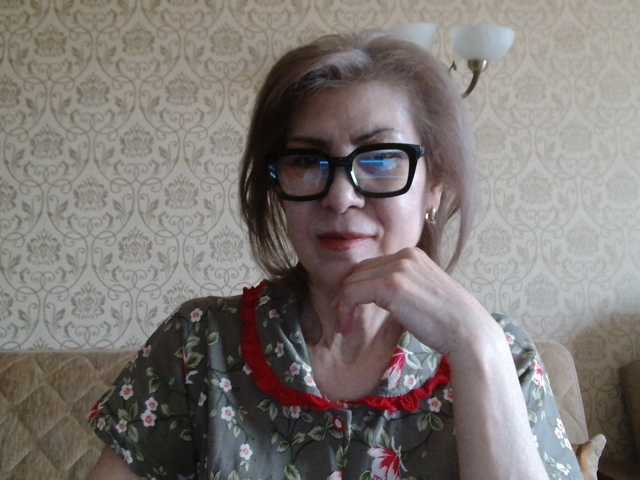 Elegant00Lady
