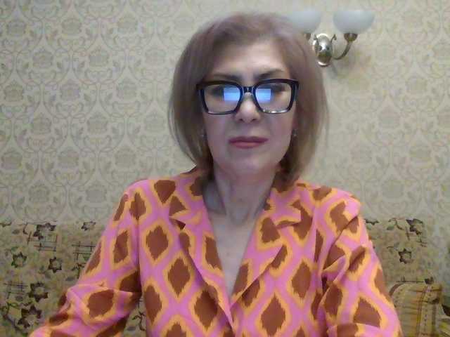 Elegant00Lady