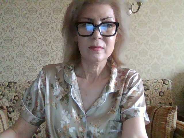 le modèle ElegantLady00 est en webcam porno dans un show sur le site bongacams, il possède les tags suivants: White/Caucasian,Blonde,Trimmed