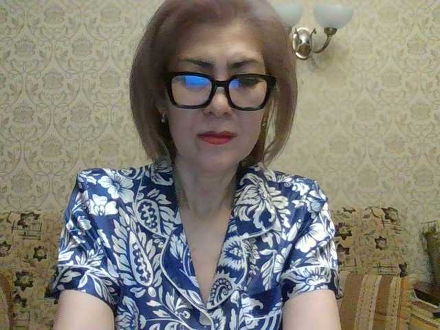 Elegant00Lady live cam on BongaCams