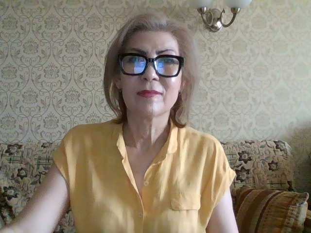 Elegant00Lady
