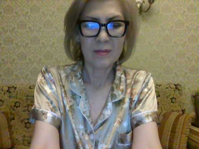 le modèle ElegantLady00 est en webcam porno dans un show sur le site bongacams, il possède les tags suivants: White/Caucasian,Blonde,Trimmed