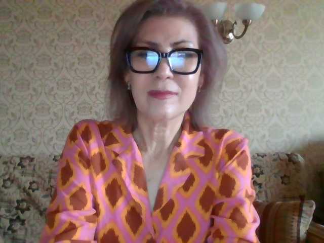 ElegantLady00 live cam preview