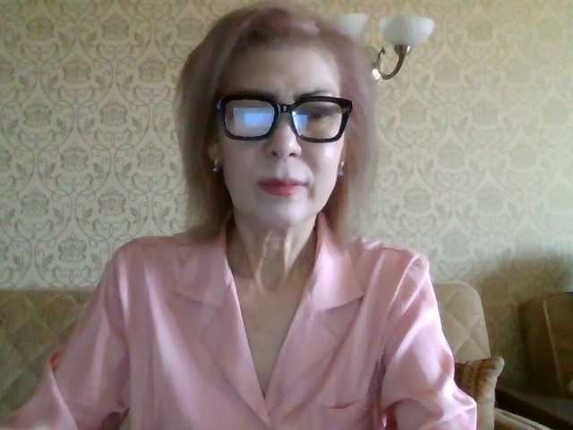 Elegant00Lady