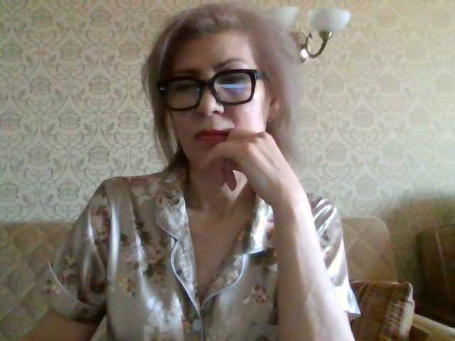 Elegant00Lady