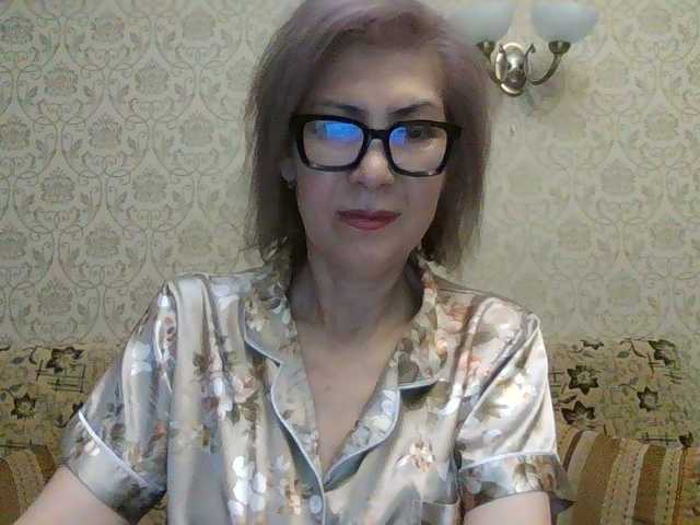 Elegant00Lady live cam on BongaCams