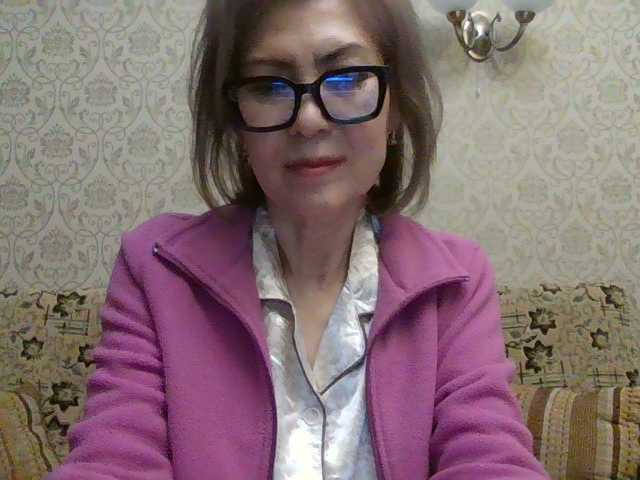 ElegantLady00 live cam preview