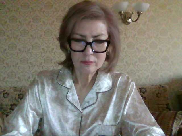 Elegant00Lady