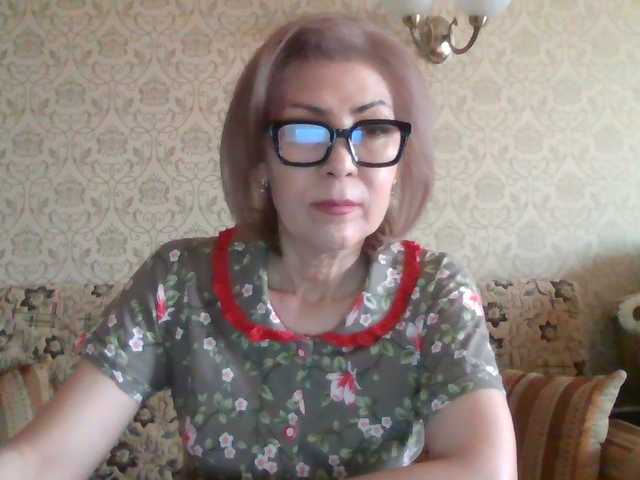 Elegant00Lady live cam on BongaCams