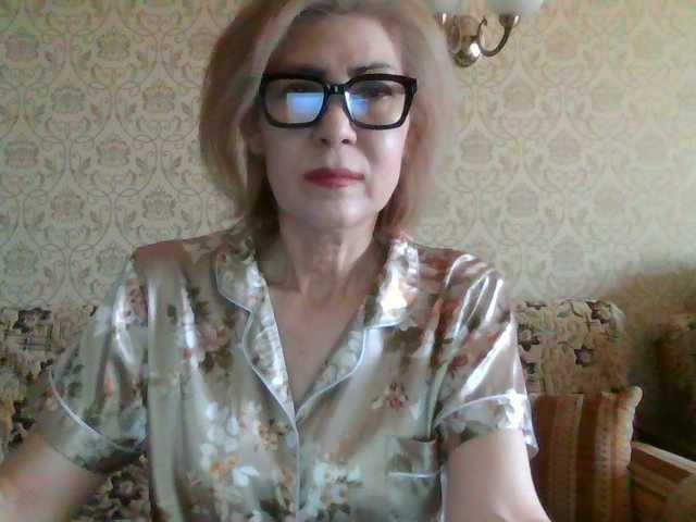 Elegant00Lady