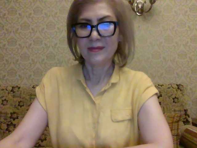 Elegant00Lady