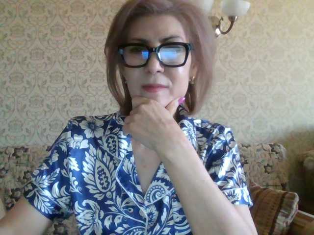 Elegant00Lady