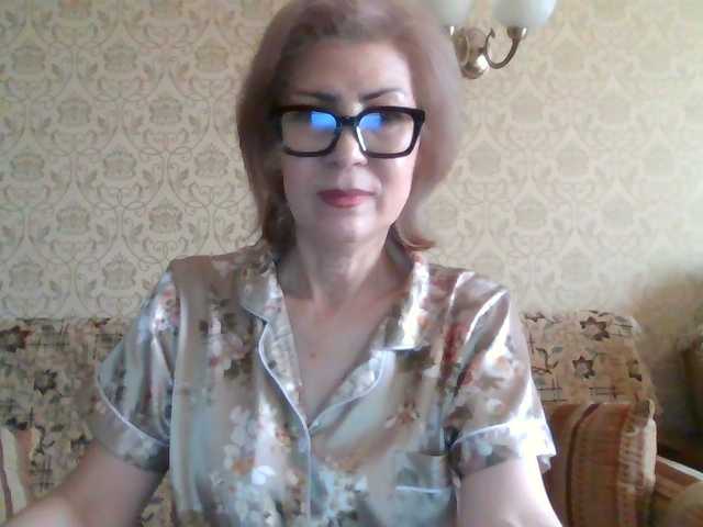 Elegant00Lady live cam on BongaCams