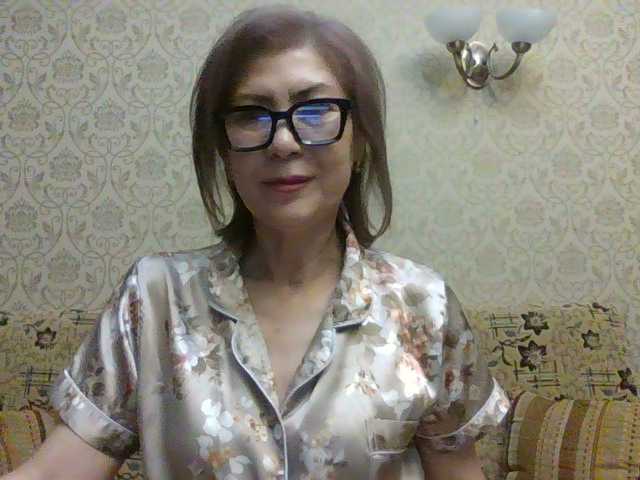 Elegant00Lady live cam on BongaCams