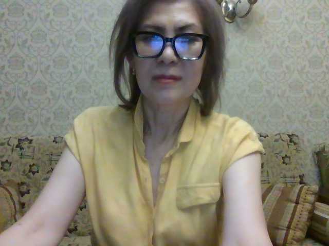 ElegantLady00 live cam preview