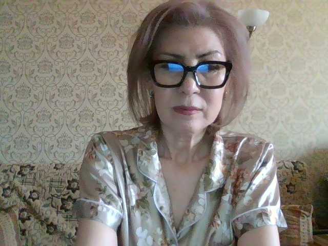 Elegant00Lady