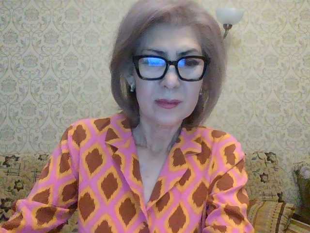 Elegant00Lady