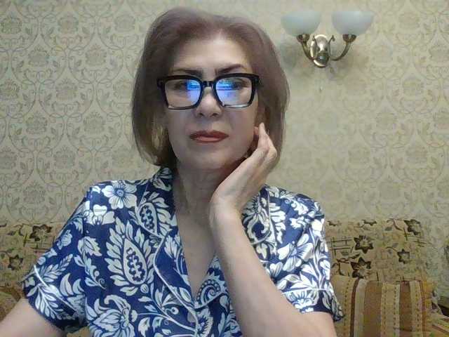 Elegant00Lady