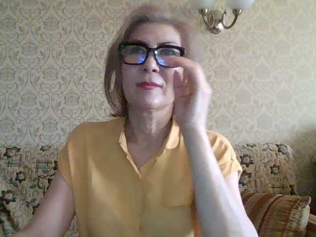 ElegantLady00 live webcam show