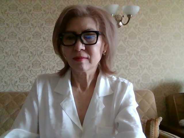 Elegant00Lady