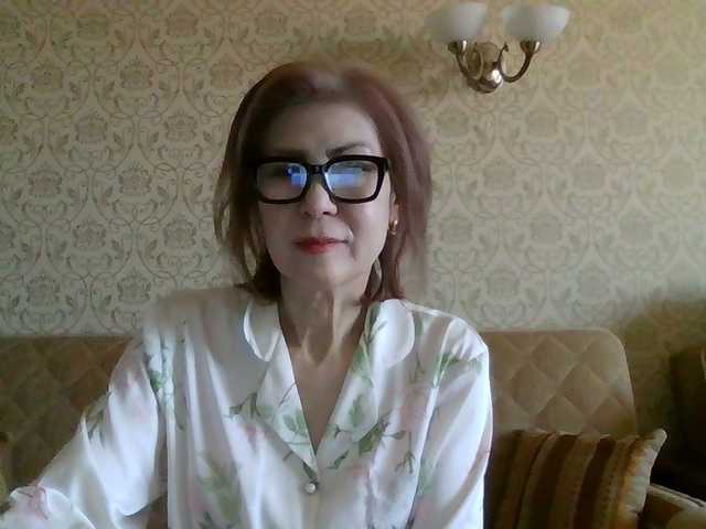 Elegant00Lady's BongaCams show and profile