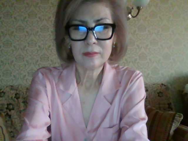 ElegantLady00 live cam on BongaCams