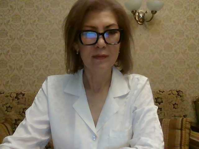 ElegantLady00 live cam preview