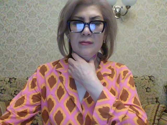 Elegant00Lady