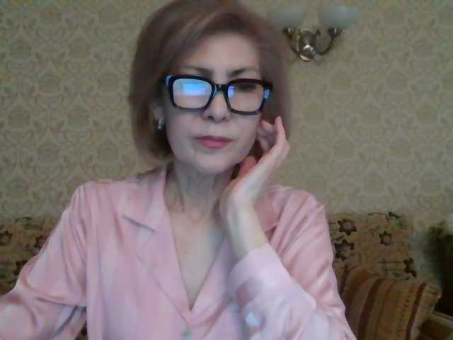ElegantLady00 live cam on BongaCams